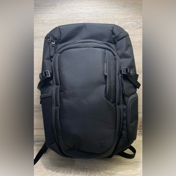 lululemon athletica Bags Lululemon Room To Roam Backpack Black